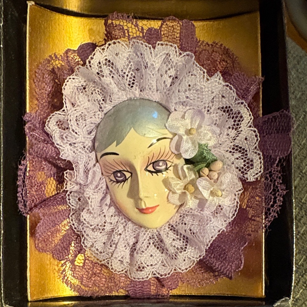 Vintage Brinn’s 1986 Glamour Girl Porcelain Doll Brooch